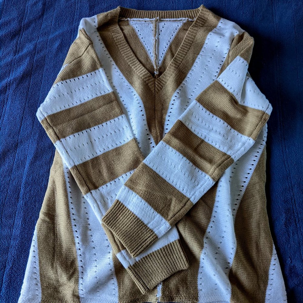 Elapsy Women's V Neck Sweater